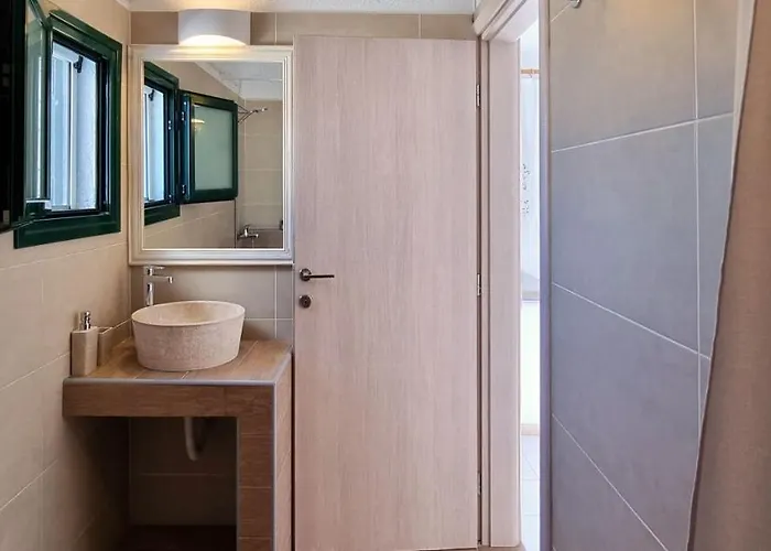 Apartament Pahivouni & *