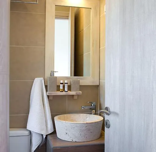 Apartament Pahivouni & *