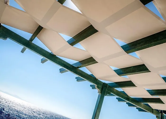 Pahivouni & Apartament *