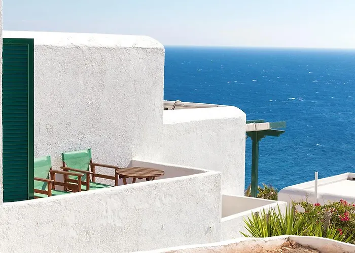 Pahivouni & Apartment