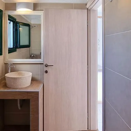 Apartamento Pahivouni Studios&suites *