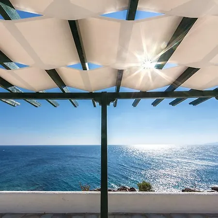 Pahivouni Studios&suites * Donoussa