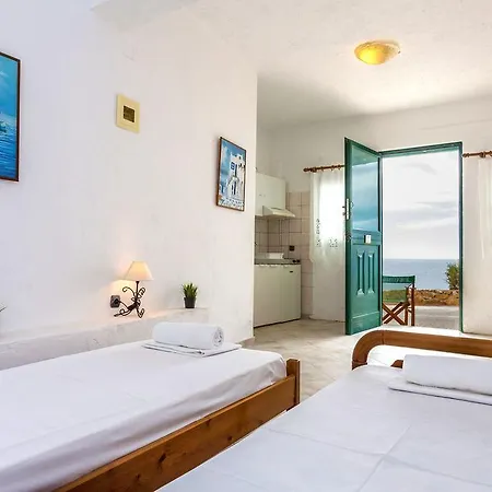 Pahivouni Studios&suites *