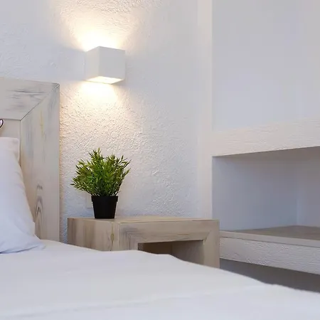 Pahivouni Studios&suites Donoussa